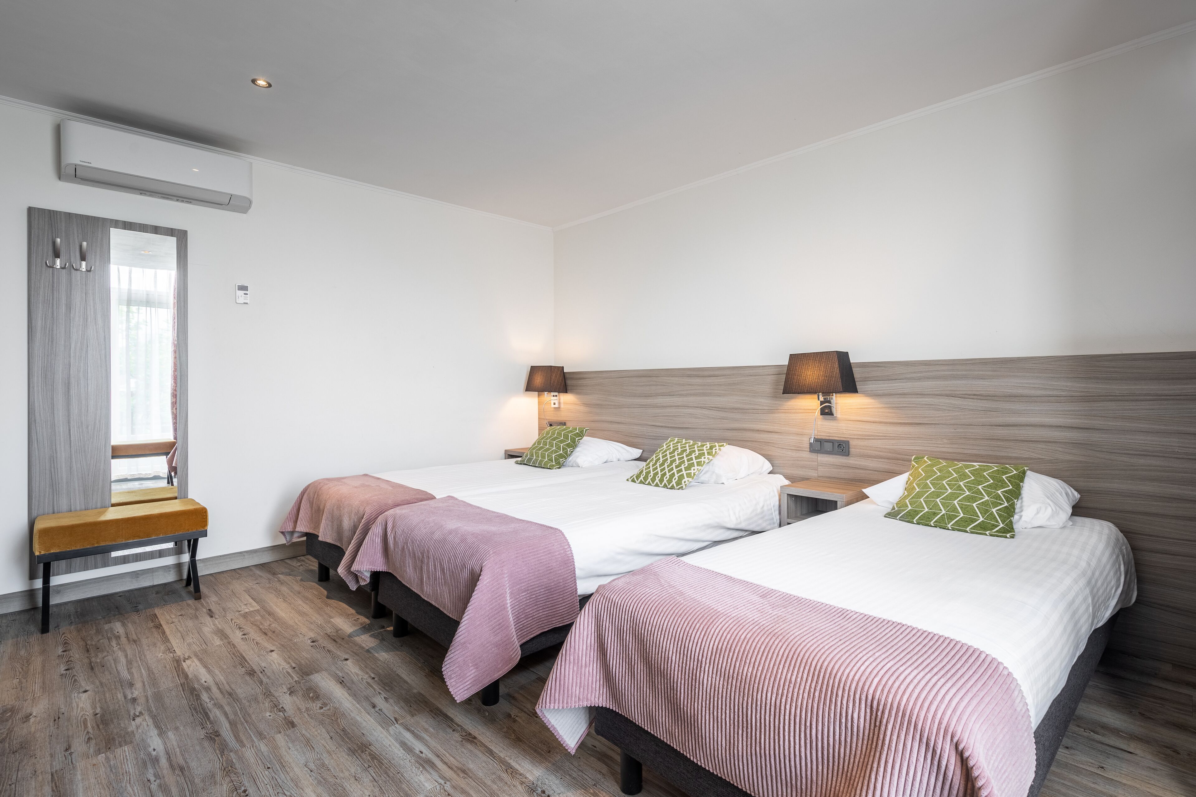 triple room, 3 single beds (only by stairs) | 1 bedroom, minibar, in-room safe, desk