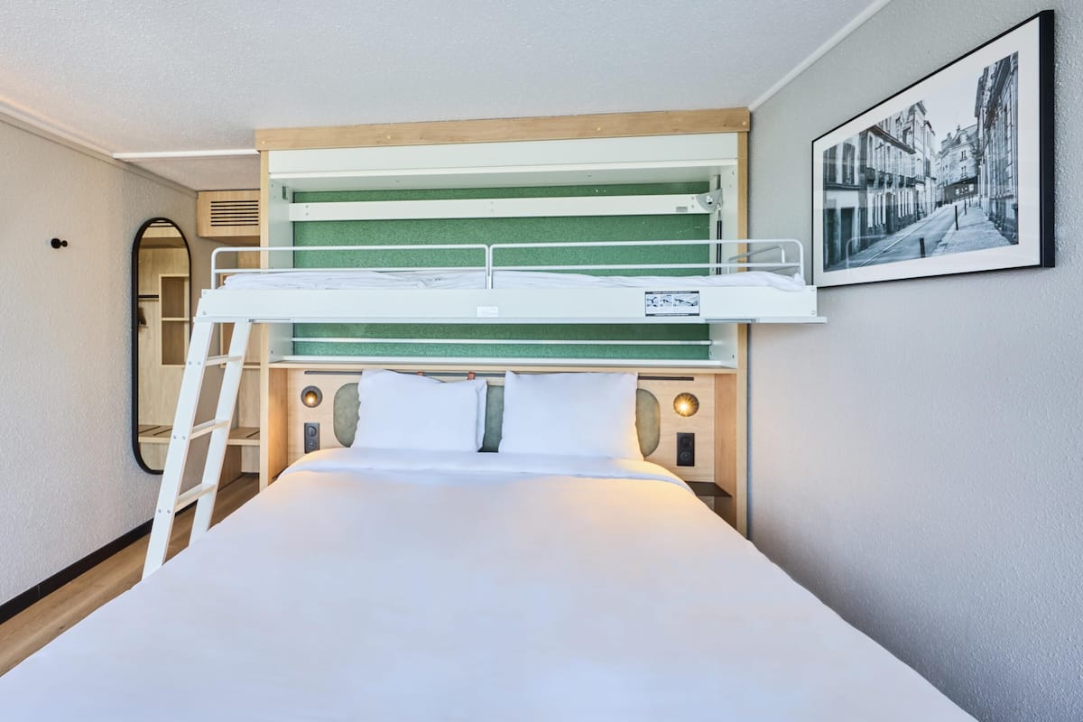 Standard Room, Multiple Beds | Premium bedding, individually decorated, desk, blackout drapes