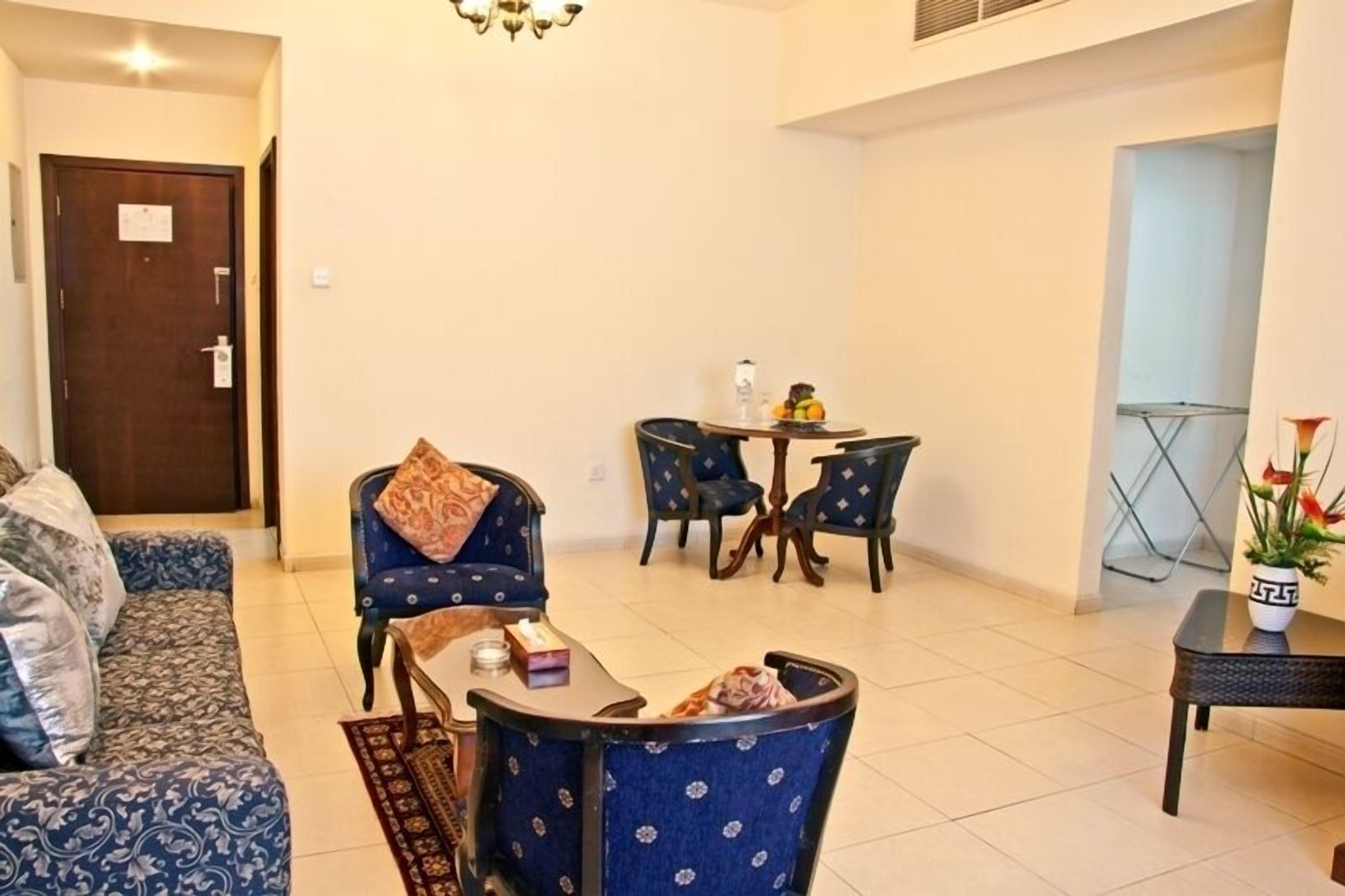 Apartment, 1 Bedroom (Single) | Living room