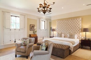 Hypo-allergenic bedding, minibar, in-room safe, desk - Lanzerac Hotel (Stellenbosch)