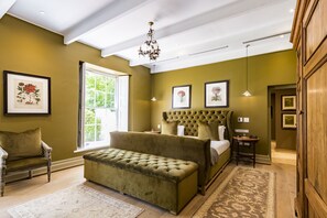 Hypo-allergenic bedding, minibar, in-room safe, desk - Lanzerac Hotel (Stellenbosch)