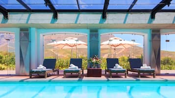 Couples treatment rooms, sauna, hot tub, steam room, body treatments