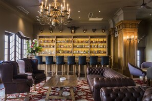 Bar (on property) - Lanzerac Hotel (Stellenbosch)