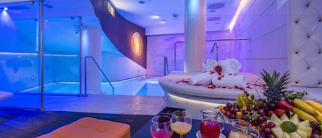 Sauna, bain à remous, hammam, massages des tissus profonds