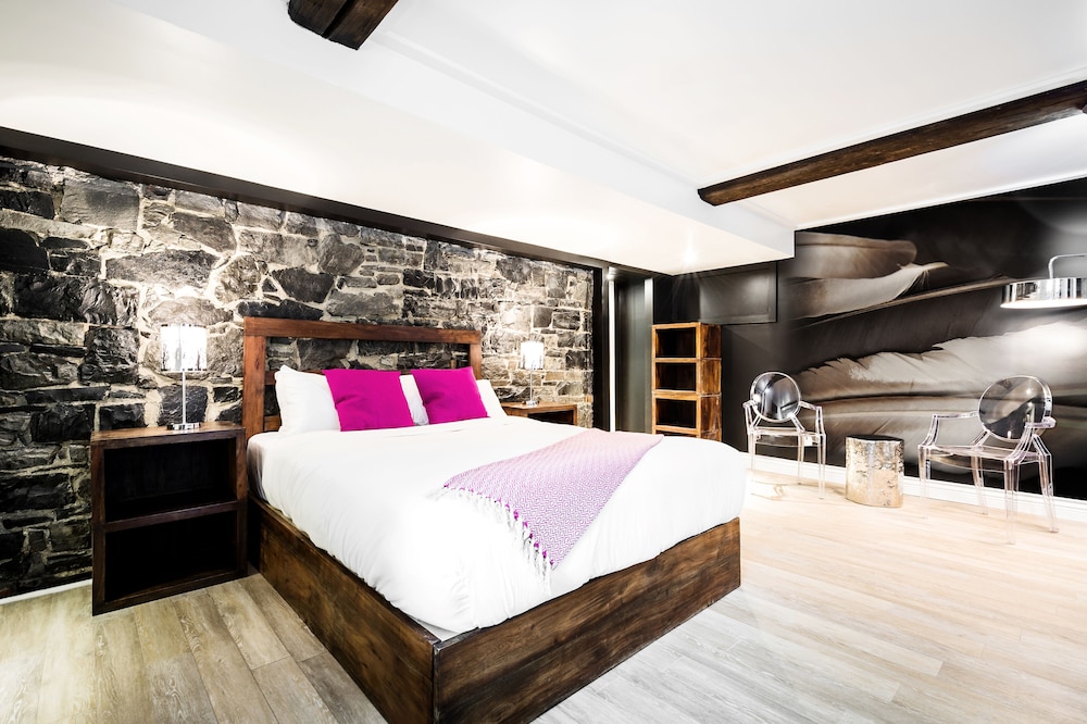 Le C3 Hôtel by null
