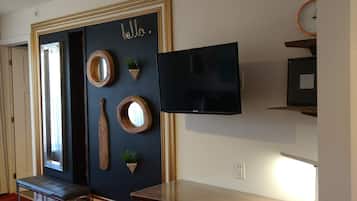 Junior Suite | Egyptian cotton sheets, premium bedding, down duvets, pillow-top beds