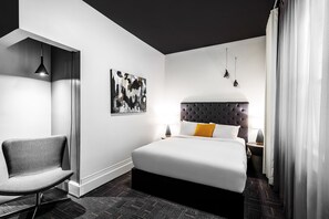 Egyptian cotton sheets, premium bedding, down comforters, pillowtop beds