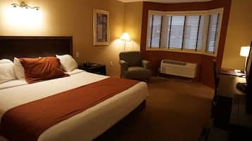 Habitación estándar, 1 cama de matrimonio grande, no fumadores | 1 dormitorio, escritorio, tabla de planchar con plancha y wifi gratis
