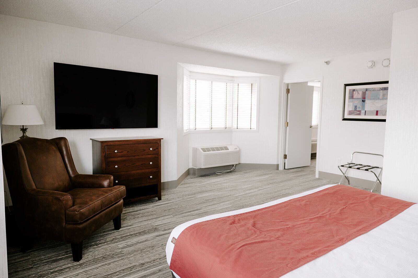 Presidential Suite, 1 King Bed, Non Smoking | Desk, iron/ironing board, free WiFi, bed sheets
