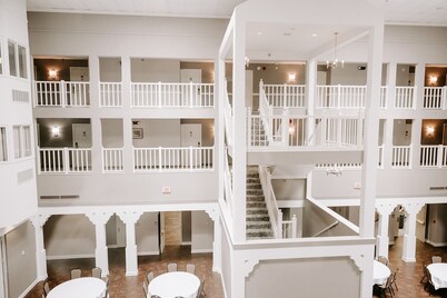 Findlay Inn and Conference Center