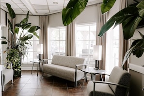 Lobby - Findlay Inn and Conference Center (Findlay)