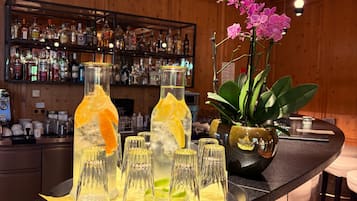 Bar (in der Unterkunft)