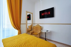 标准双人房 | 记忆海绵床垫、客房内保险箱、办公桌、熨斗/熨板