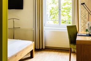 Hypo-allergenic bedding, in-room safe, individually decorated