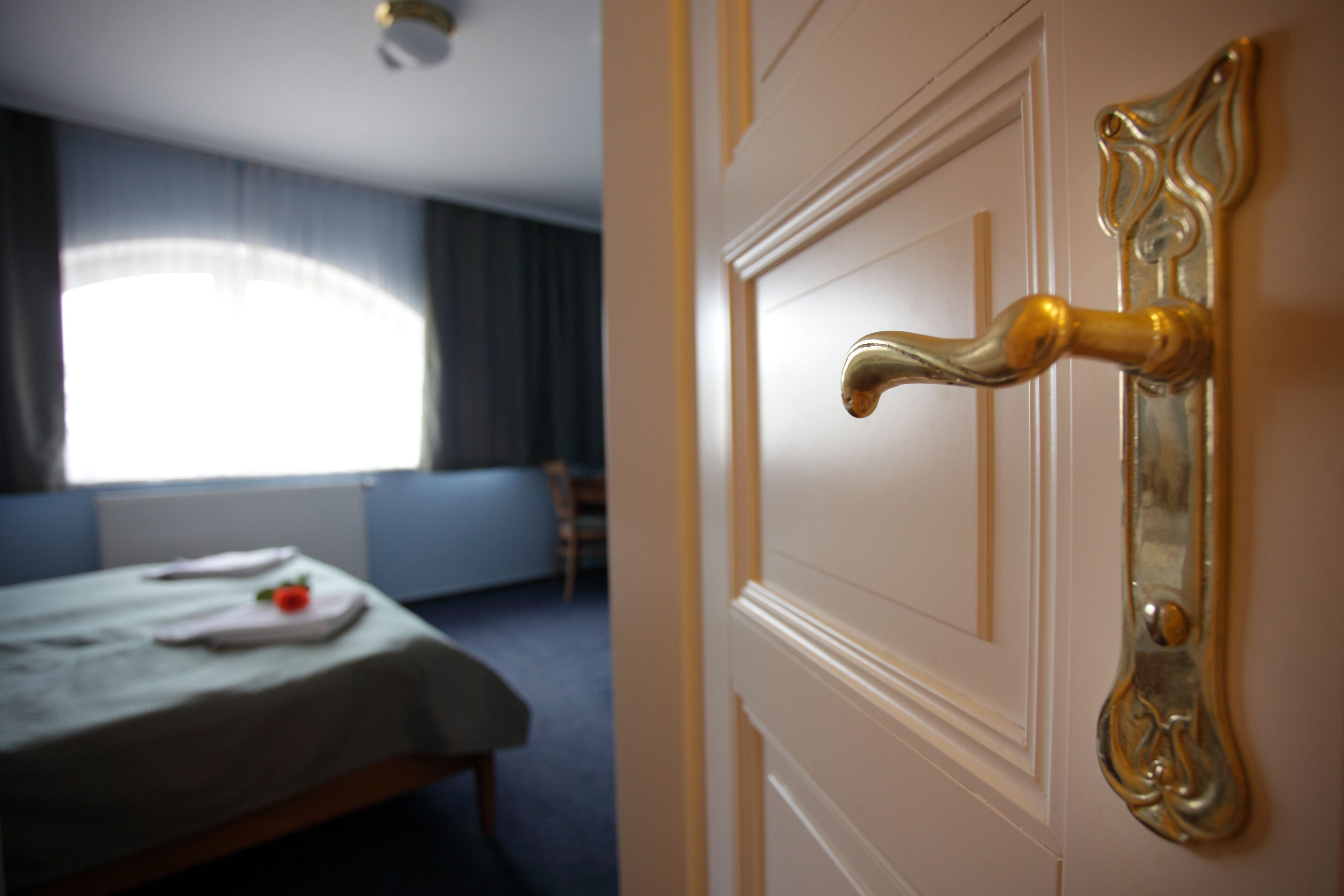 1 bedroom, hypo-allergenic bedding, in-room safe, individually decorated