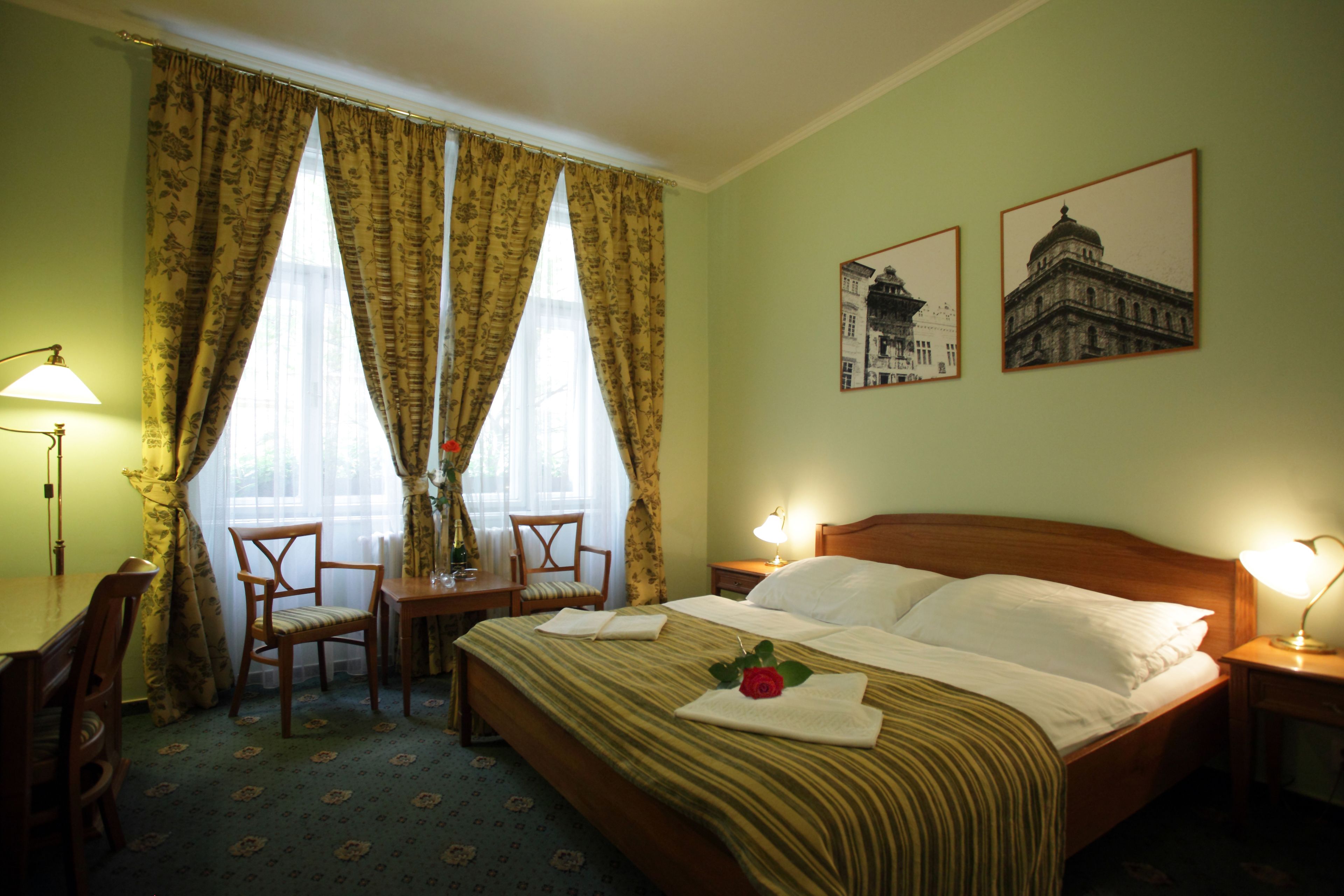 1 bedroom, hypo-allergenic bedding, in-room safe, individually decorated