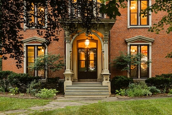 Rosemont Inn Bed & Breakfast