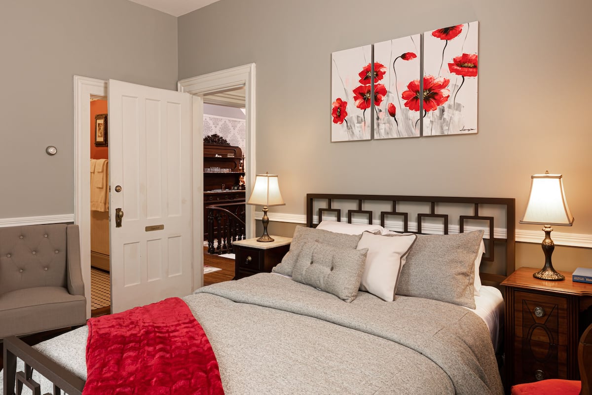 Deluxe kamer, privébadkamer (Lagerfeld) | Individueel gedecoreerd, individueel gemeubileerd