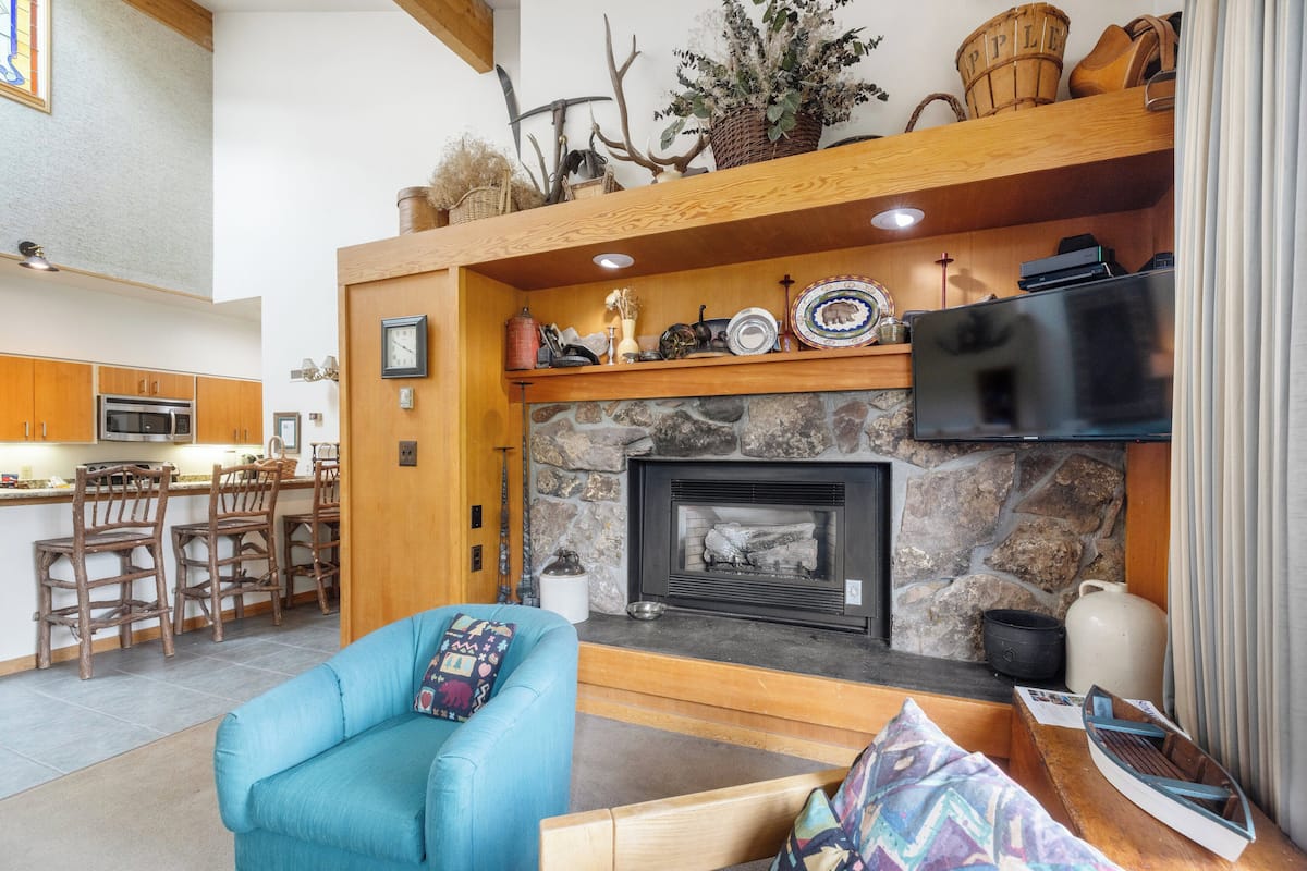 Condo, 3 Bedrooms | Living area | TV