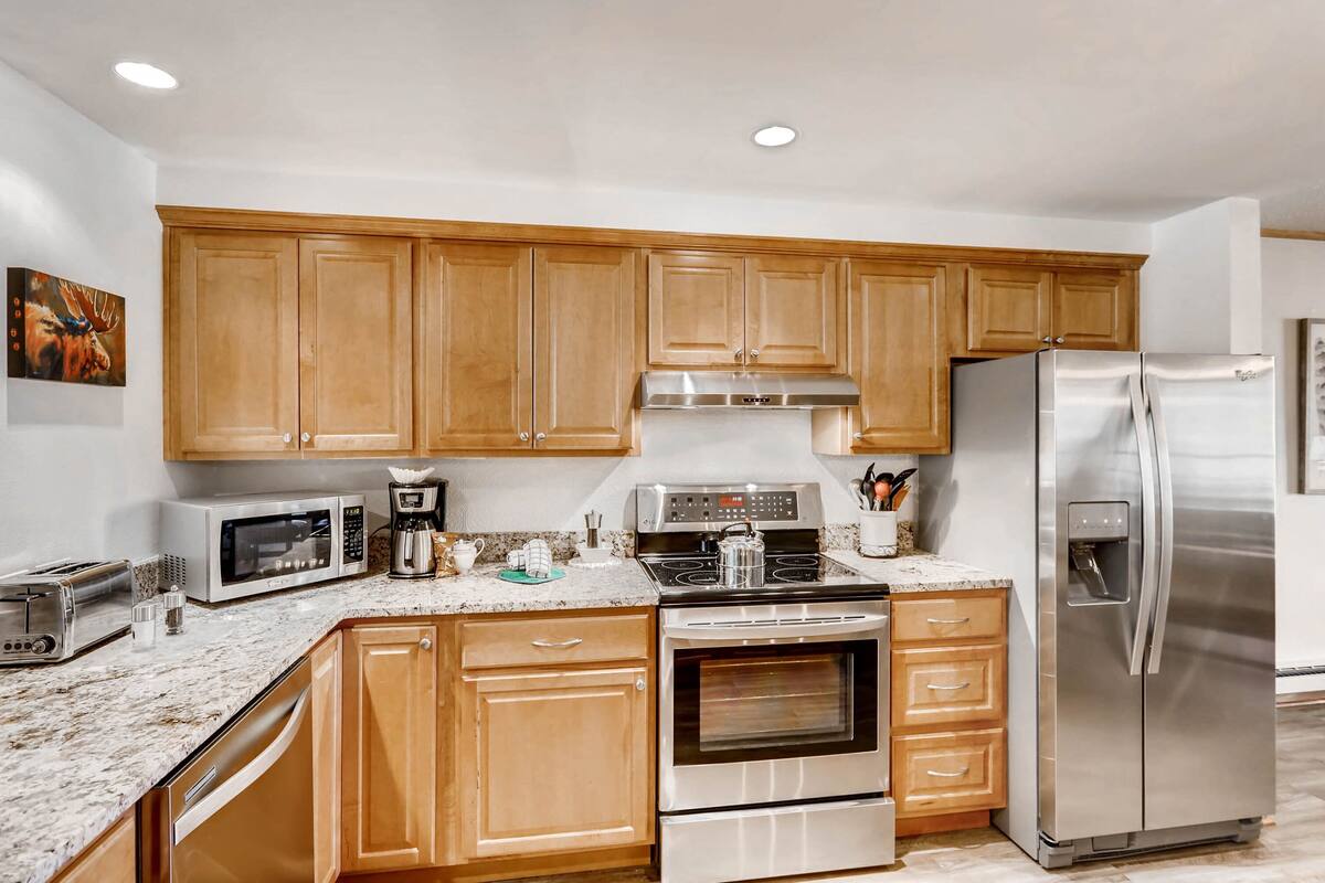 condo, 2 bedrooms, 2 bathrooms | private kitchen | fridge, microwave, coffee/tea maker
