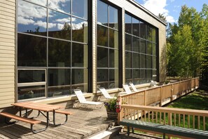 Exterior detail - Evergreen Condominiums by Keystone Resort (Keystone)