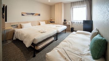 客房, 无烟房 (Run of House for 3 people) | 客房内保险箱、遮光窗帘、熨斗/熨板、免费 WiFi