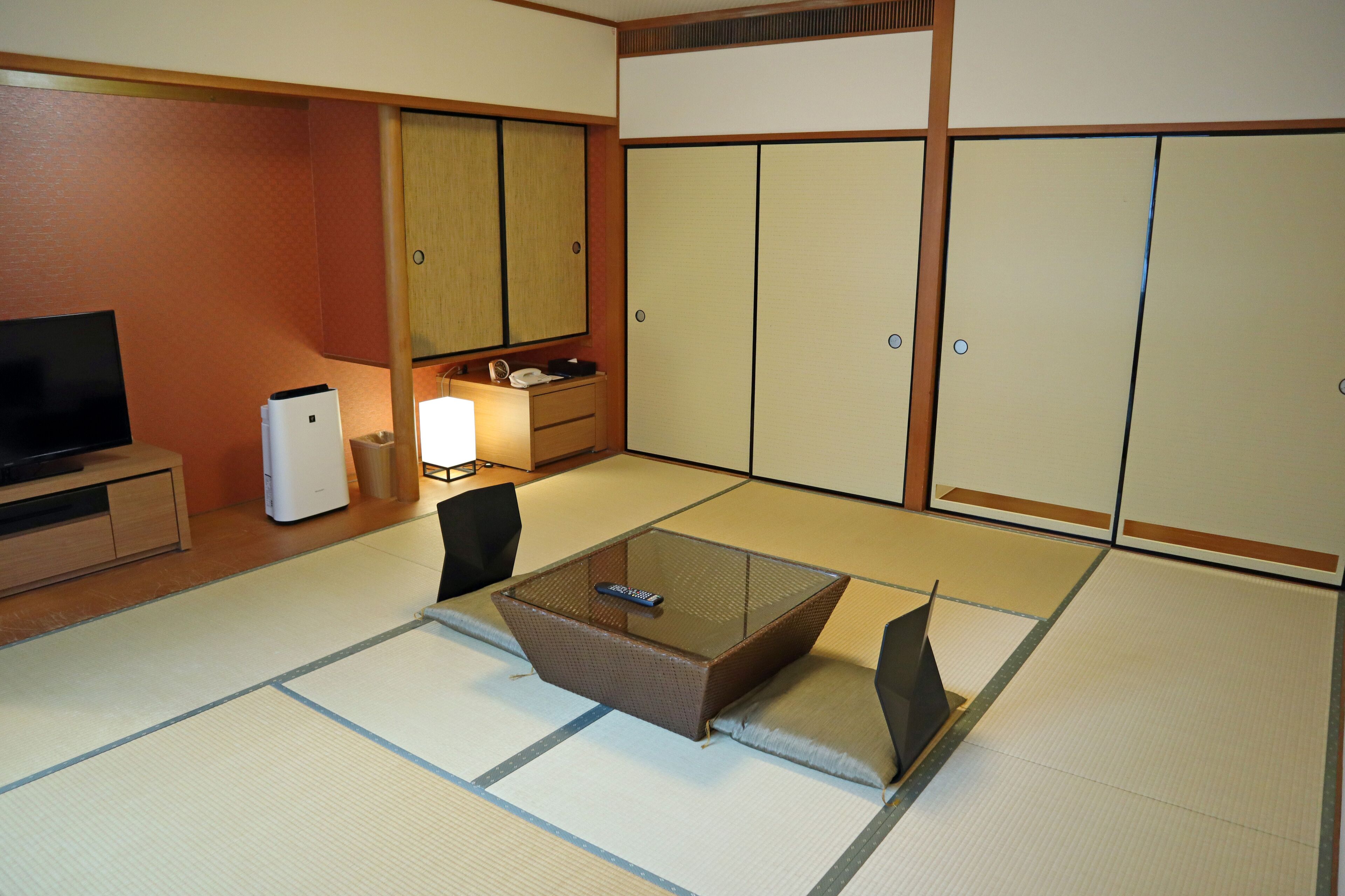 japanese style room, non smoking | premium bedding, down duvets, desk, blackout curtains