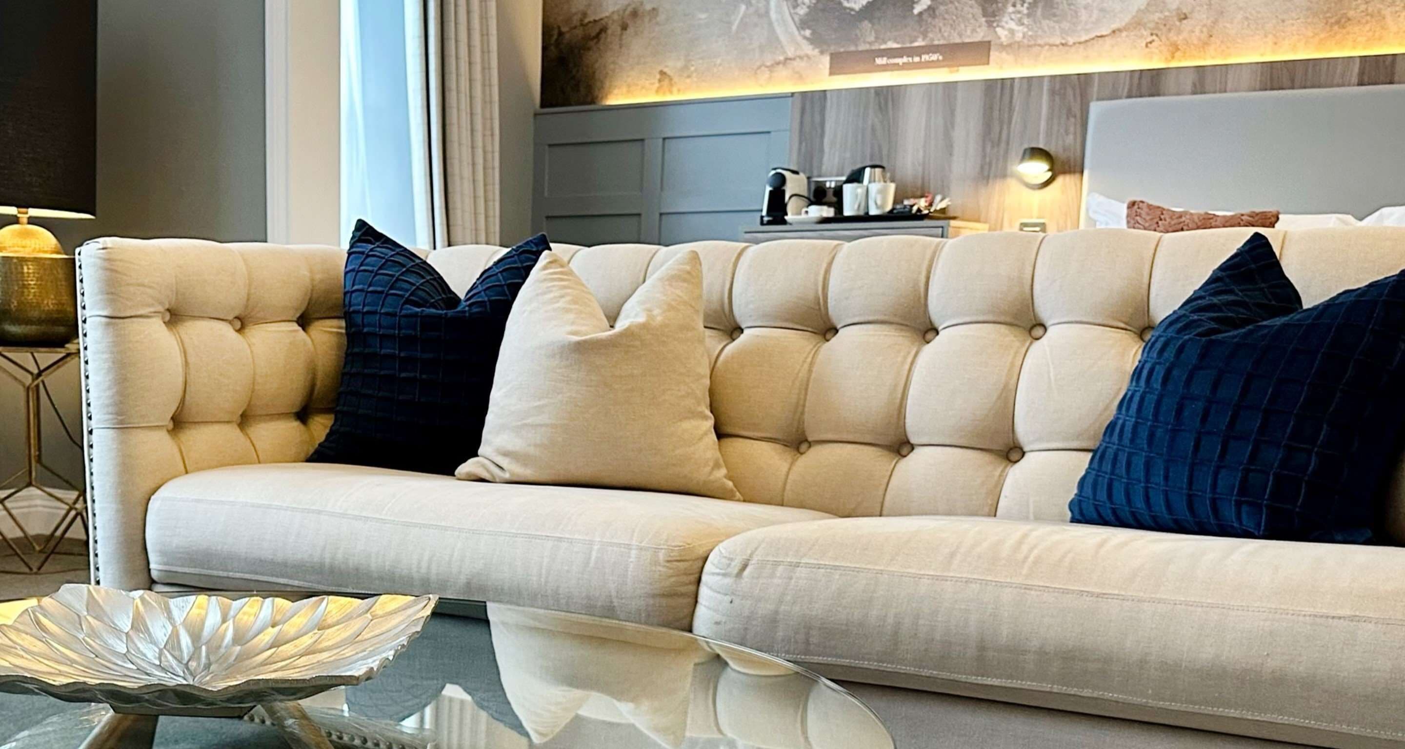 suite, 1 king bed, non smoking (presidential) | down duvets, tempur-pedic beds, in-room safe, desk