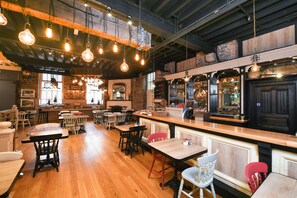 Lunch served, local cuisine - Blarney Woollen Mills Hotel, BW Signature Collection (Blarney)