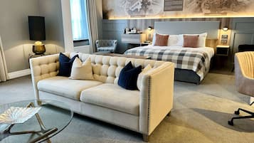 Suite, 1 King Bed, Non Smoking (Presidential) | Down comforters, Tempur-Pedic beds, in-room safe, desk