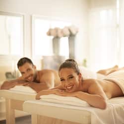 Couples treatment room(s), sauna, hot tub, Turkish bath/hammam