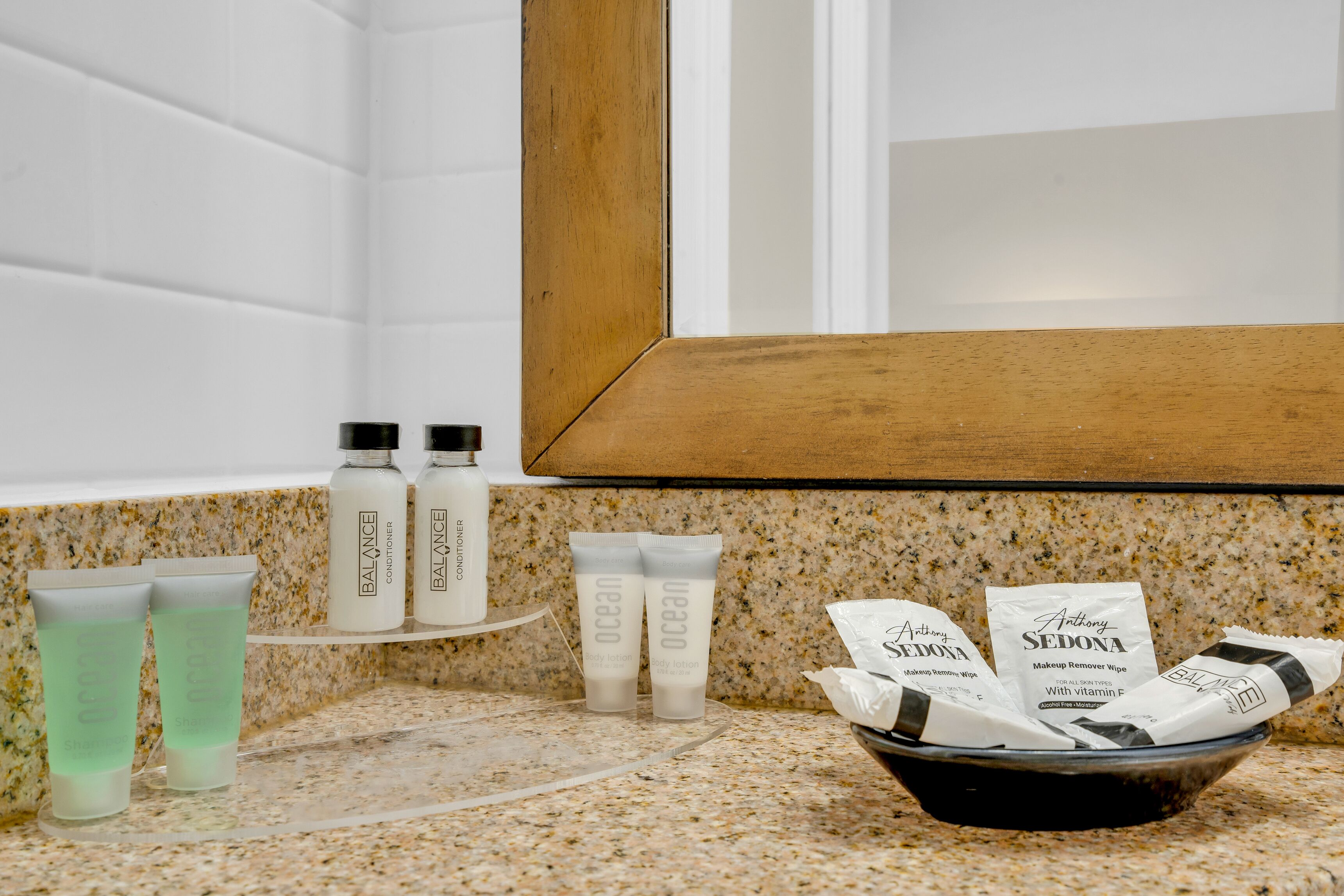 canal view 2 queen island room | bathroom | shower, free toiletries, hair dryer, towels