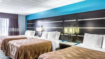 Cortinas blackout, tabla de planchar con plancha y cunas gratuitas