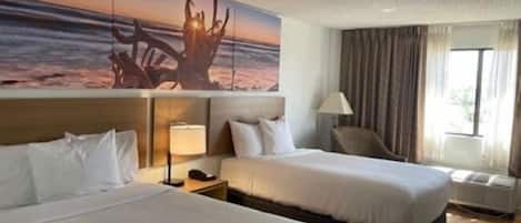 Bureau, espace de travail pour ordinateur portable, rideaux occultants