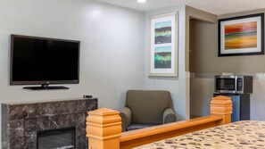 Desk, laptop workspace, soundproofing, free WiFi