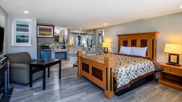 مكتب ومساحة عمل للكمبيوتر المحمول وتجهيزات عازلة للصوت وواي فاي مجانًا