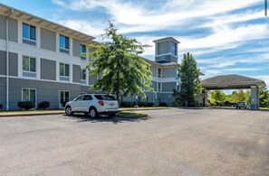 Exterior - Sleep Inn & Suites Dunmore (Scranton)