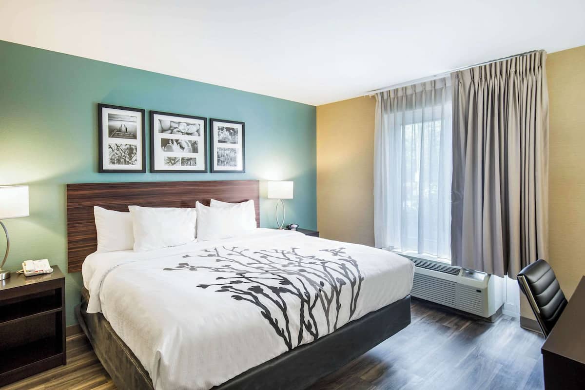 In-room safe, desk, laptop workspace, blackout drapes