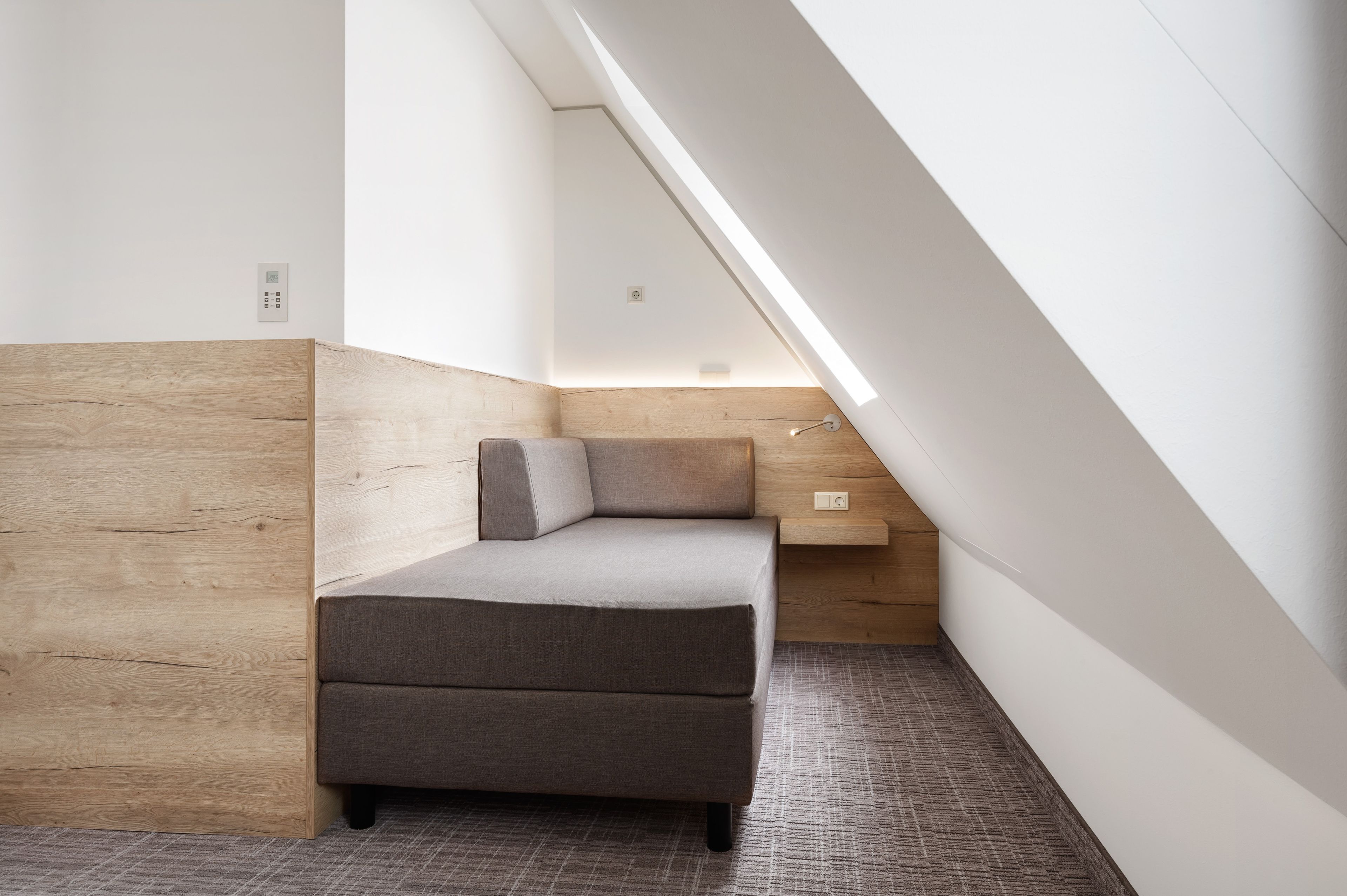 premium room, 1 king bed | room amenity