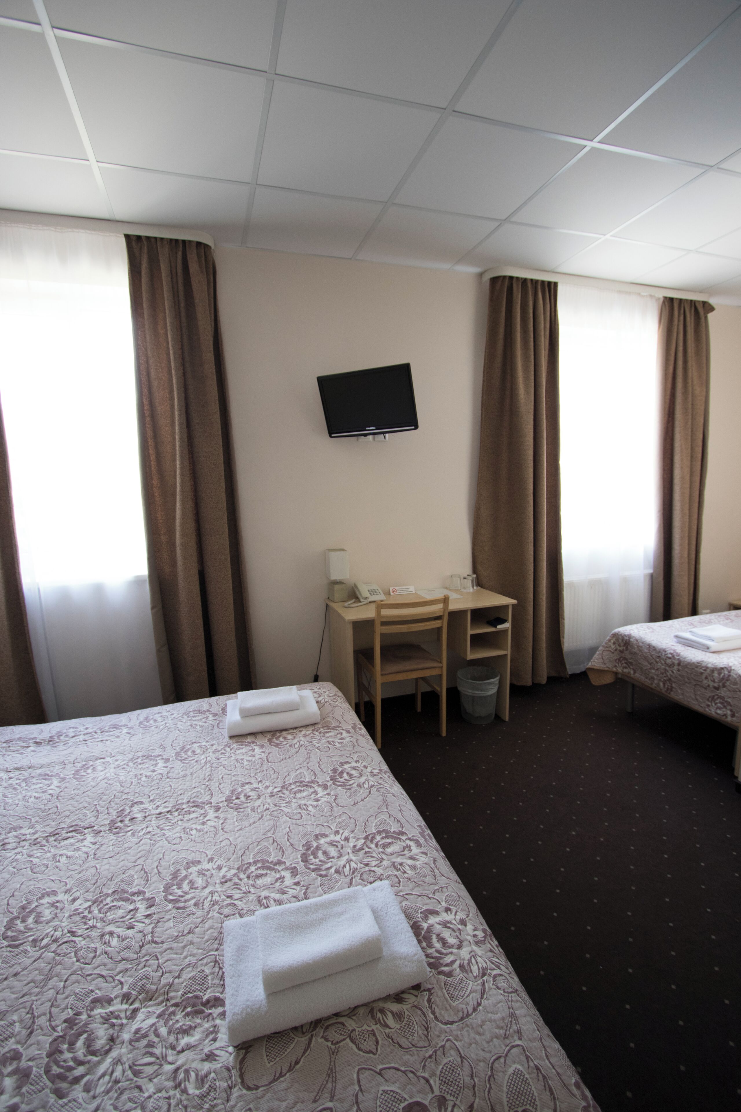 Photo - Hotel BEST with FREE PARKING