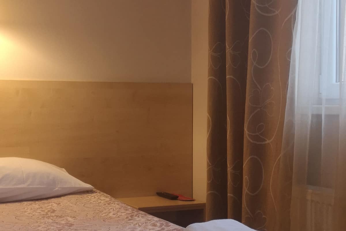 single room | in-room safe, desk, iron/ironing board, free wifi