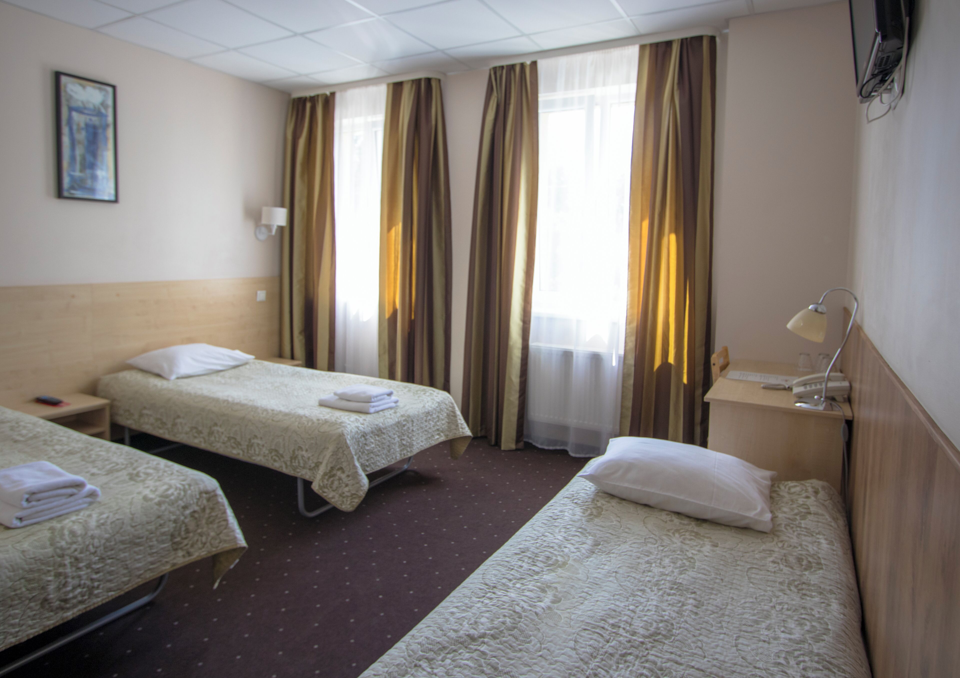 Photo - Hotel BEST with FREE PARKING