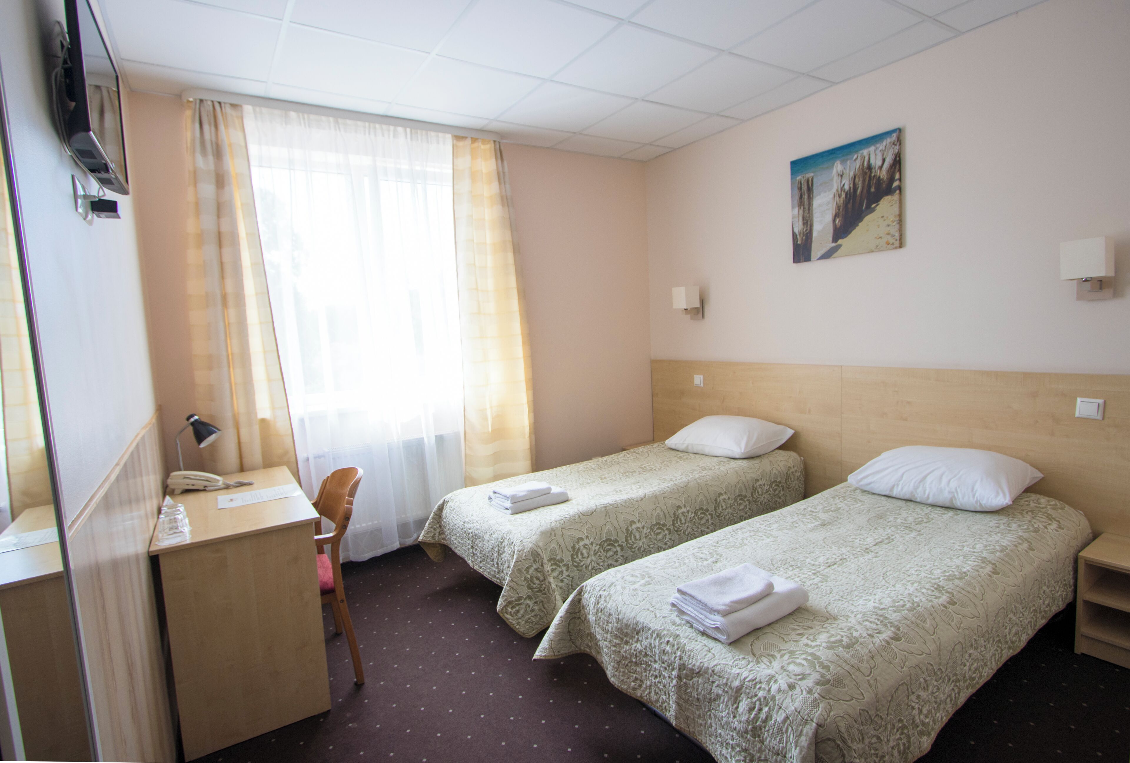 Photo - Hotel BEST with FREE PARKING