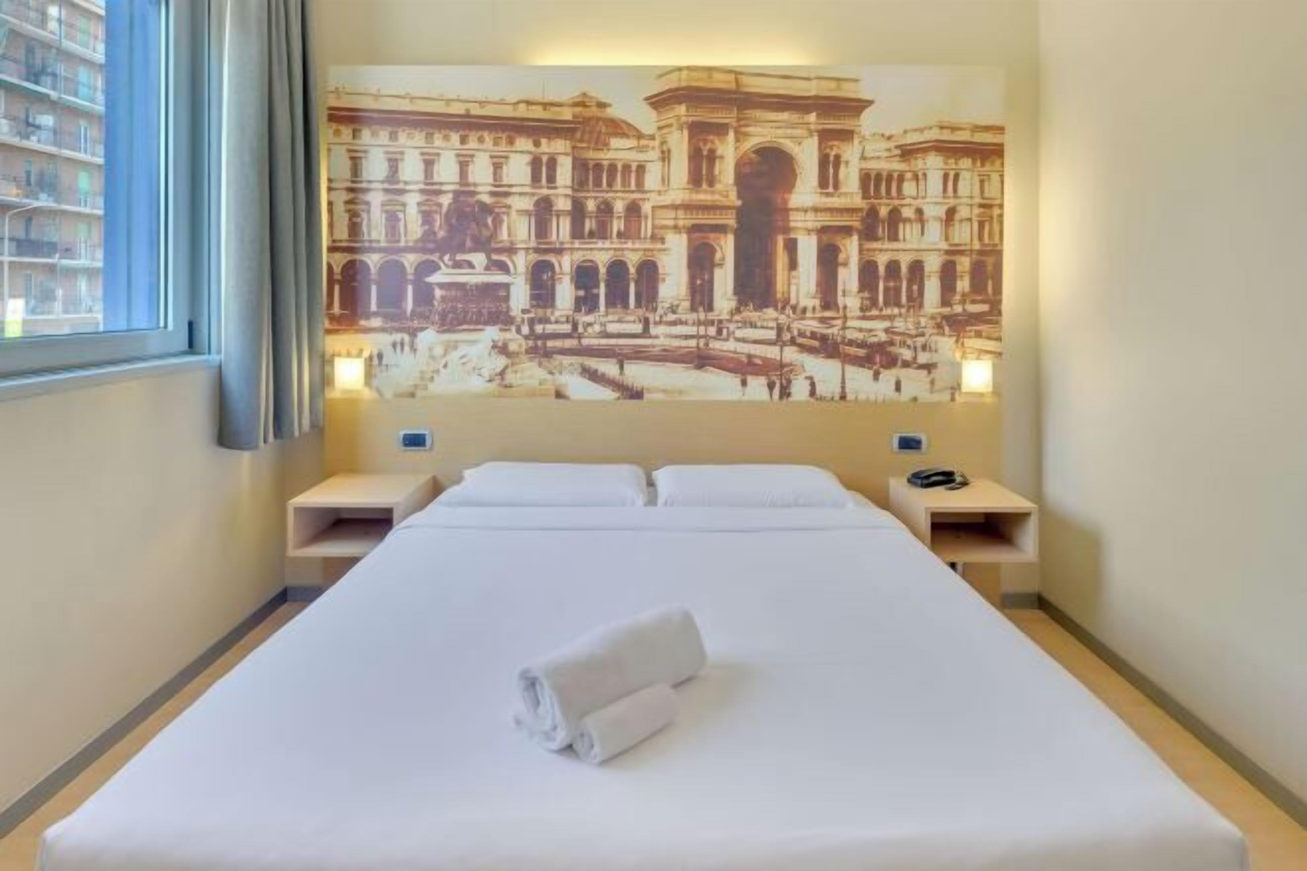 Ropa de cama de alta calidad y minibar 