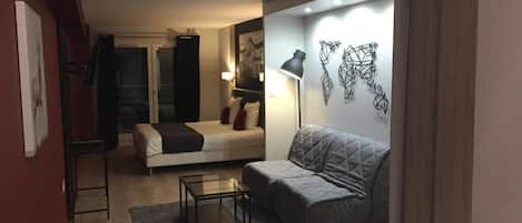 Family Studio | 1 bedroom, premium bedding, in-room safe, individually decorated