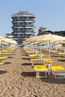 Private beach, sun loungers, beach umbrellas, beach towels