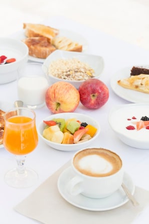 Café da manhã, almoço e jantar