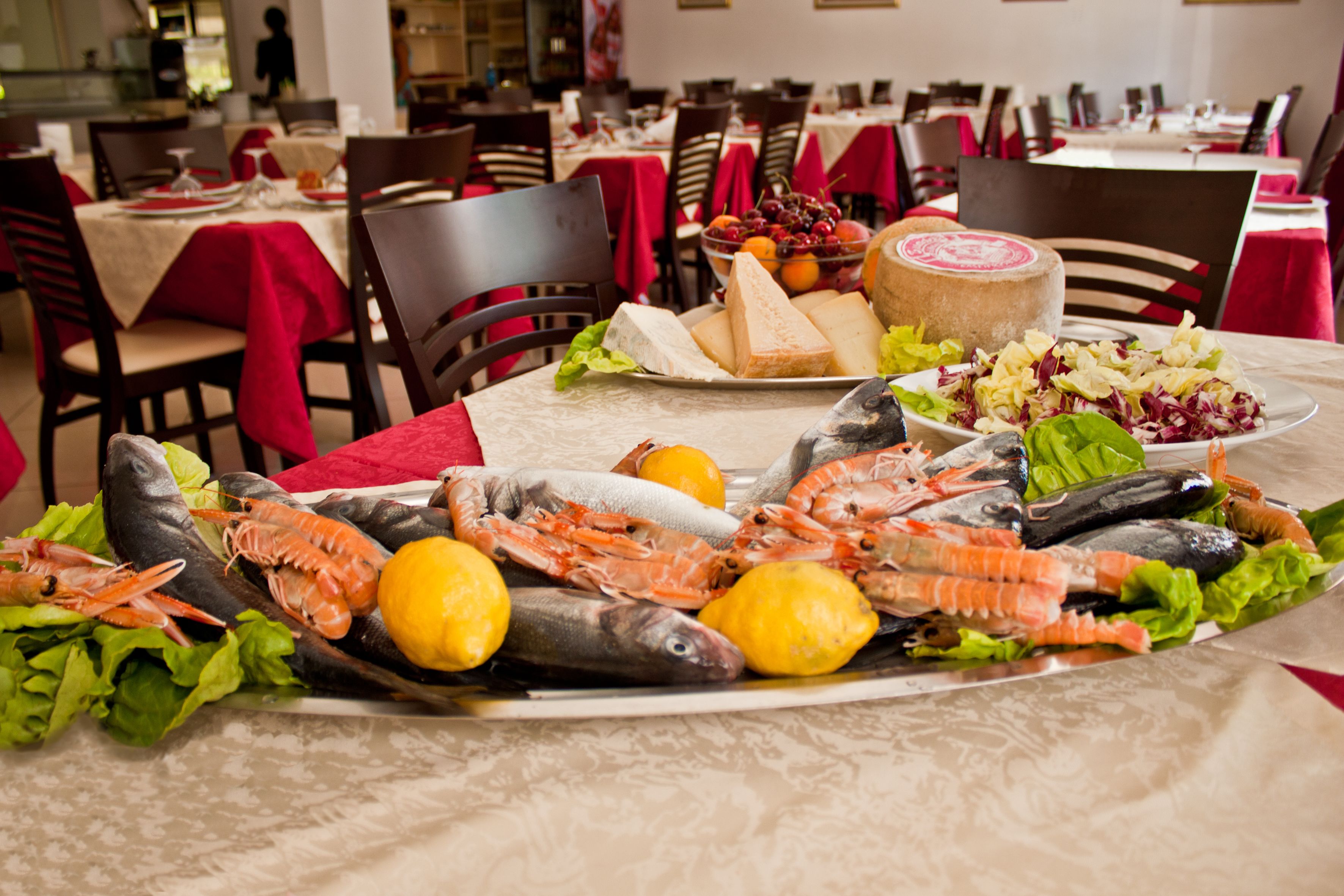 breakfast, lunch, dinner served; italian cuisine, garden views