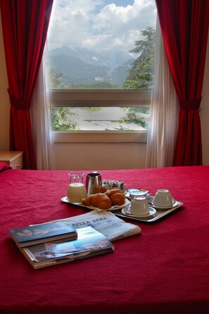 룸서비스 - 식사