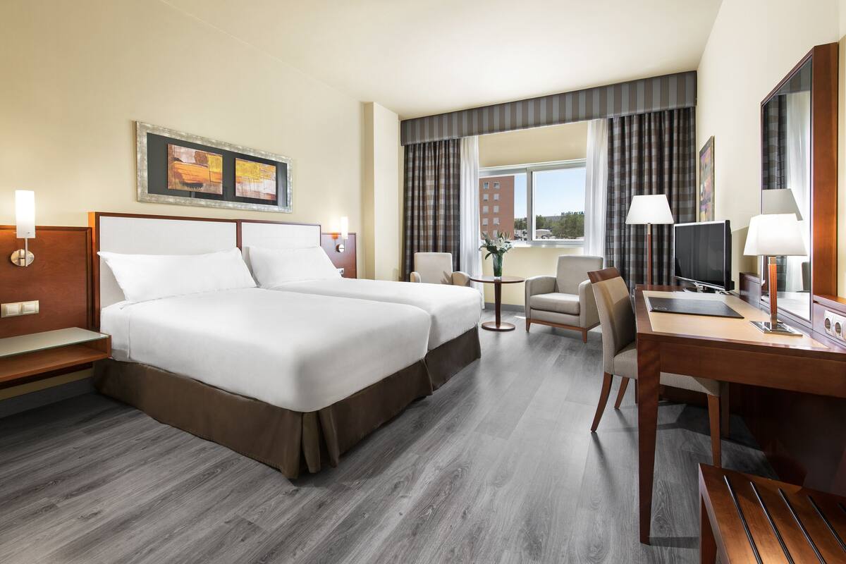 1 bedroom, minibar, in-room safe, desk